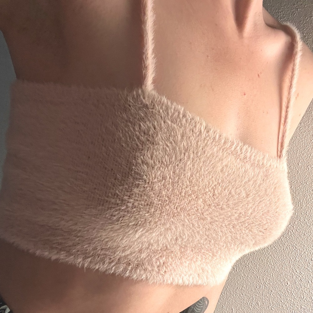 Baby pink forever 21 fuzzy crop bandeau spaghetti strap tube top style tank top